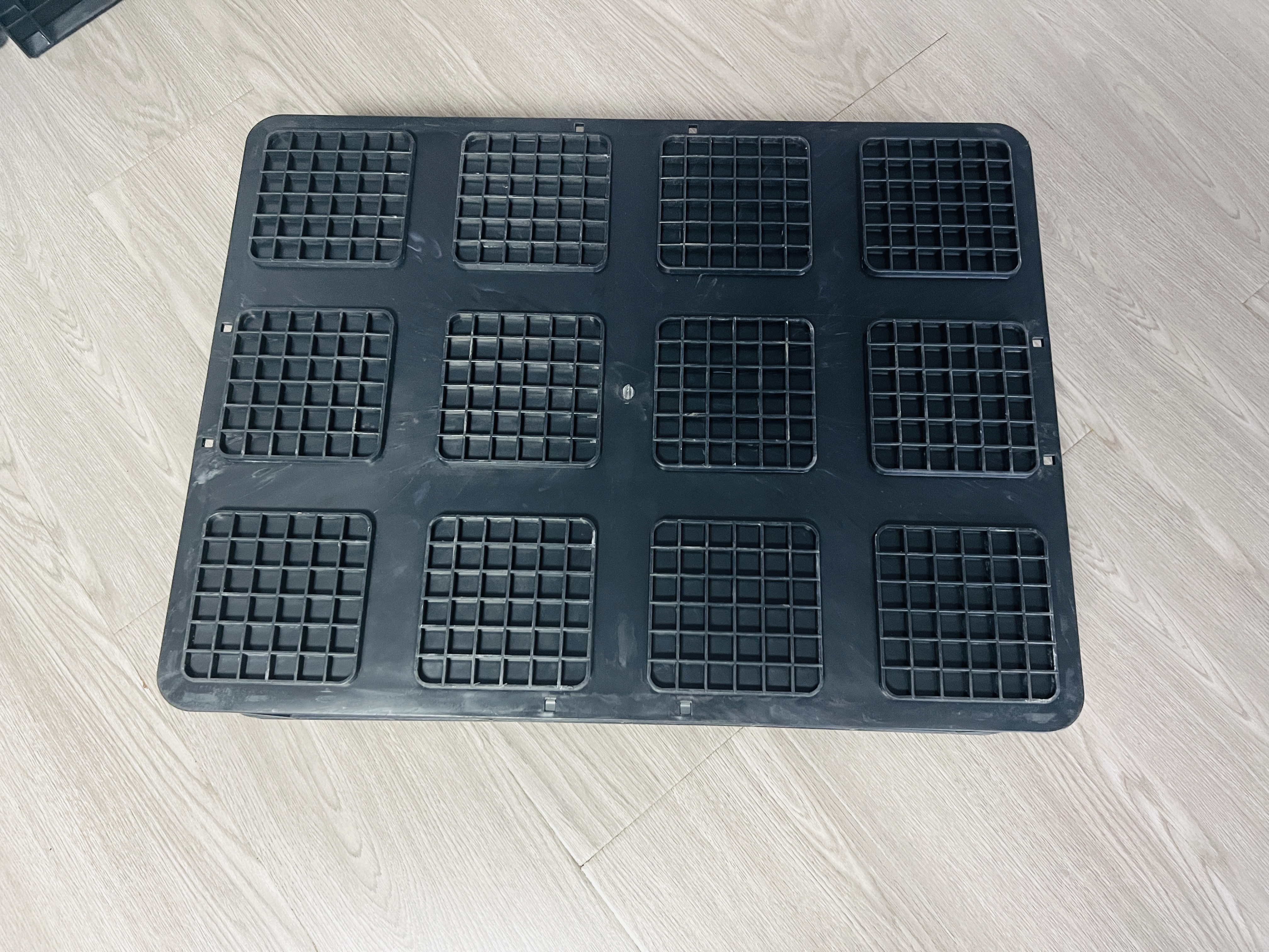 TP461.5塑料箱 尺寸:670-503-149，單價75，重量2300克