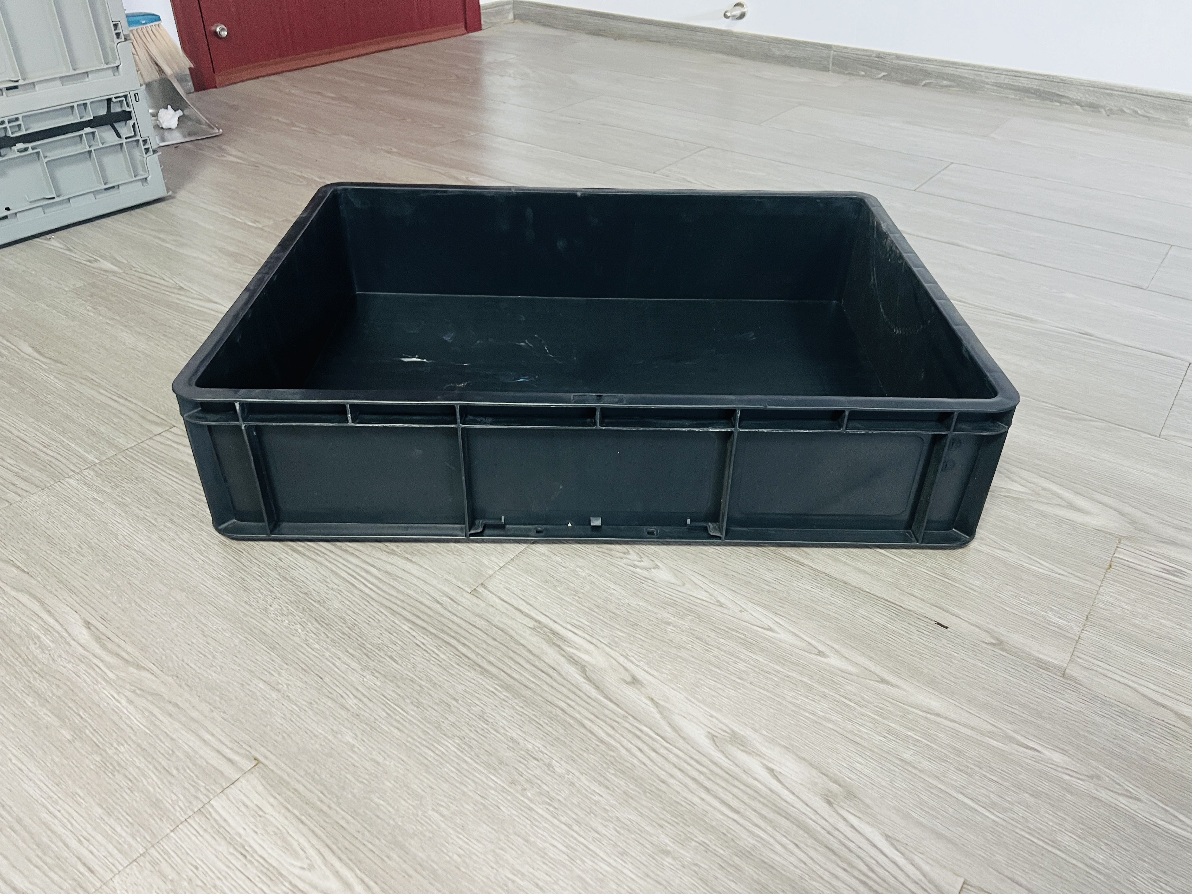 TP461.5塑料箱 尺寸:670-503-149，單價75，重量2300克