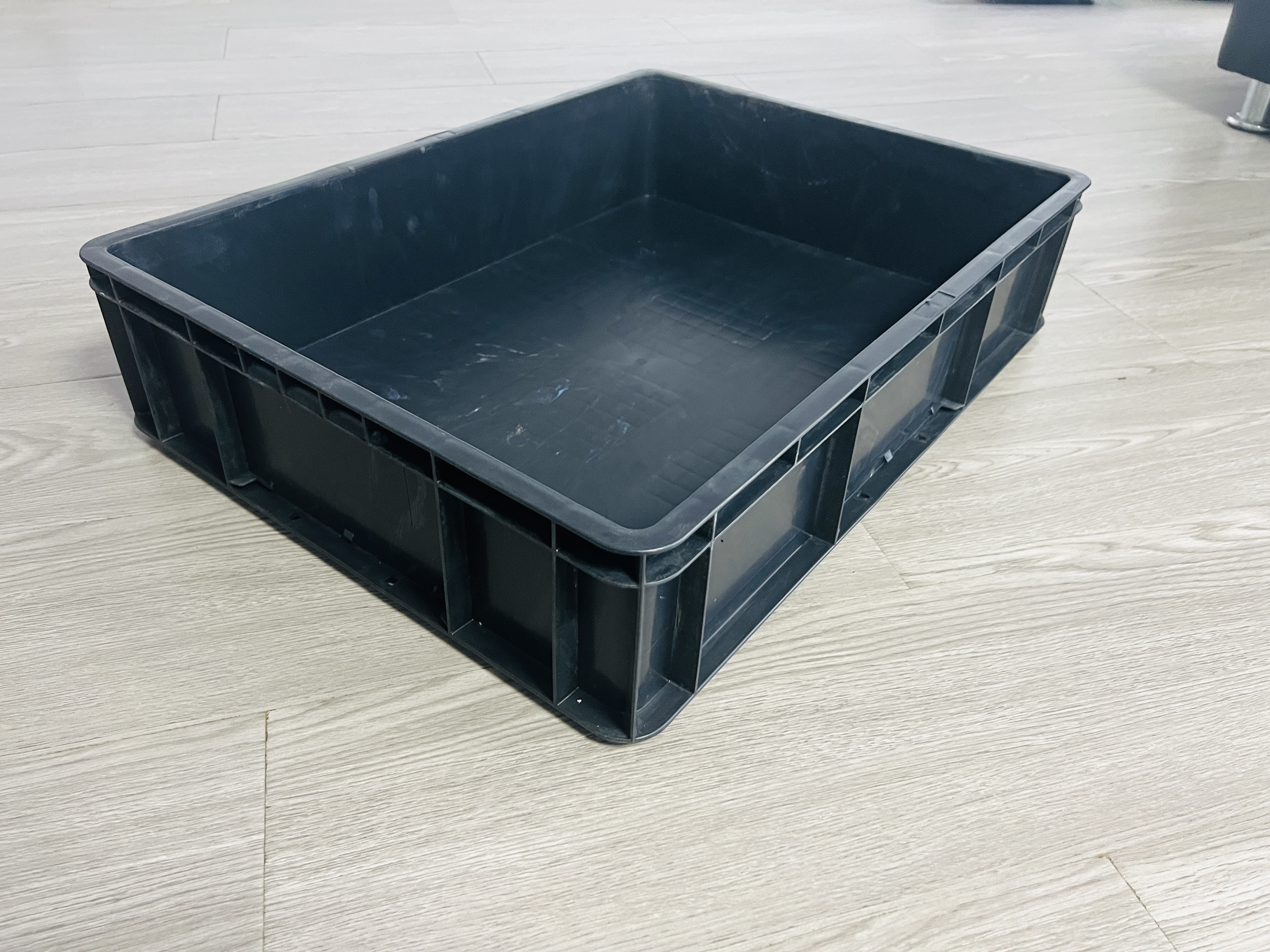 TP461.5塑料箱 尺寸:670-503-149，單價75，重量2300克
