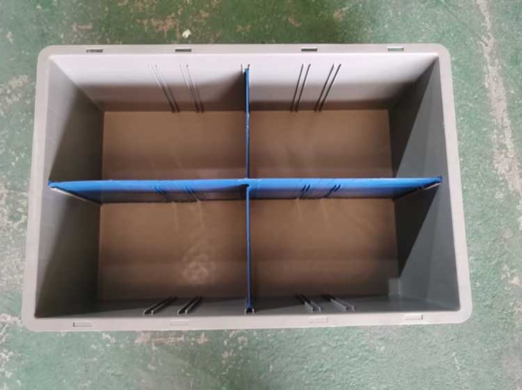 廠家直銷(xiāo)塑料立庫(kù)箱600-400-230分隔箱，單價(jià)42-4